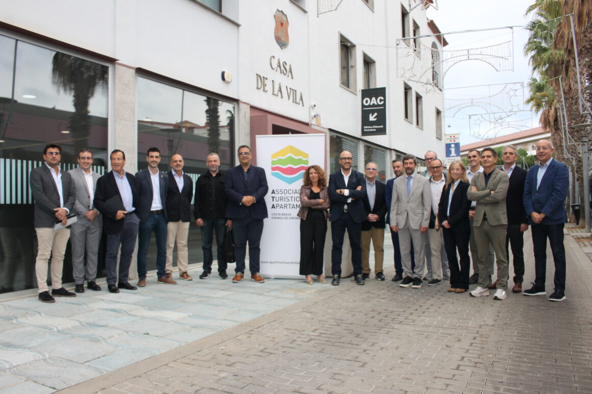 El sector turístic defensa els HUTs com a motor econòmic i social dels municipis